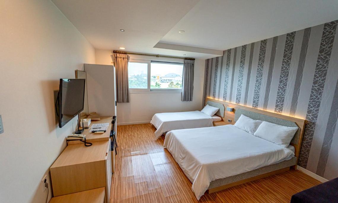 Aurora Hotel Jeju Extérieur photo